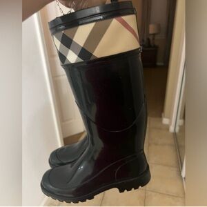 Burberry Black and Beige Winter Rain Boots